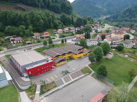 Večnamenska športna dvorana ob Osnovni šoli Brezno-Podvelka