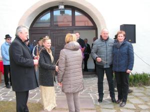 V Breznu so obrezali potomko najstarejše trte na svetu