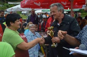 Dež in mraz nista odgnala triatloncev, kuharjev in gledalcev