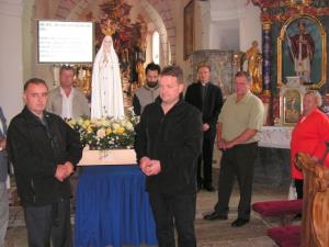 Obisk kipa Fatimske Marije v Župniji Brezno